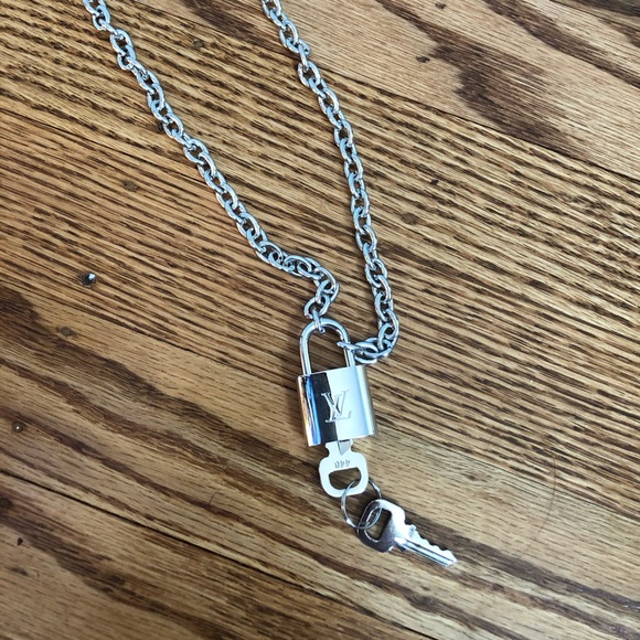 authentic Louis Vuitton lock necklace - Picture 3 of 5